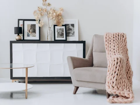 A nicely decorated sitting area with a coffee table